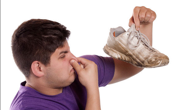 علاج رائحة القدم والحذاء الكريهة