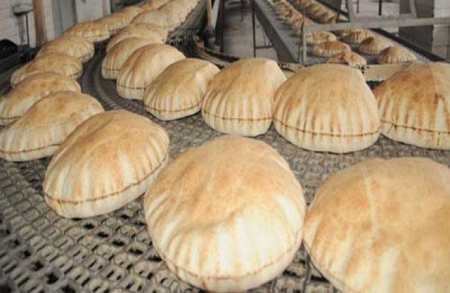 وزارة الصناعة تمنع بيع الخبز محدّد السقوف السعرية بالحبة