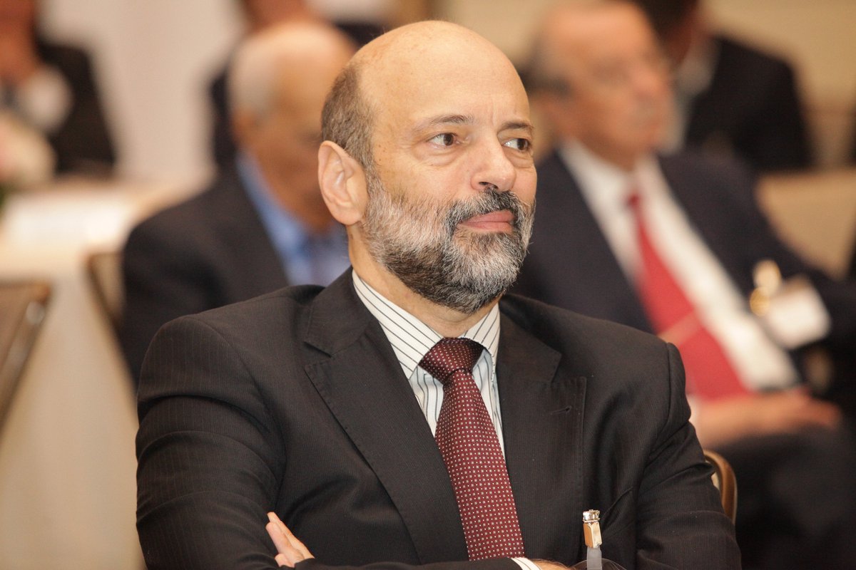 ردّ ديوان التشريع والرأي أسعد وزير التربية والتعليم عمر الرزاز