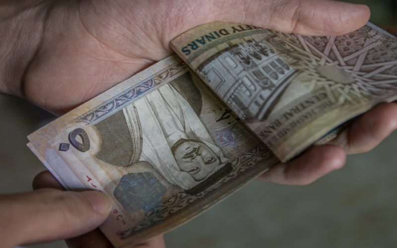 مشروع أمر دفاع للنظر بآلية زيادة رواتب المتقاعدين