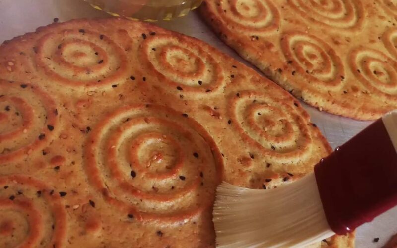 جربي هذه الطريقة السريعة و اللذيذة في صنع أقراص العيد ( خبز العيد )