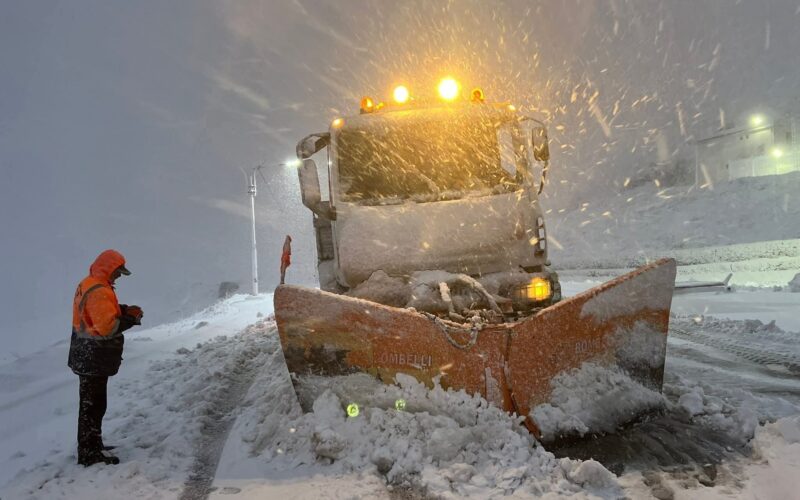 منخفض قطبي يضرب المملكة: أمطار غزيرة وسيول محتملة وثلوج على المرتفعات