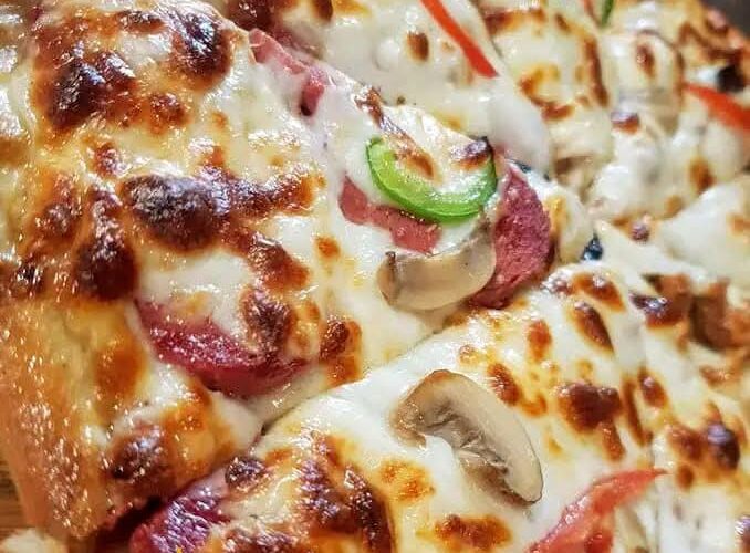 عجينة البيتزا