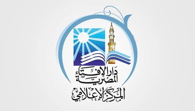 كان مقصرا فى الصلاة وإلتزم بعد الثلاثين يسأل يقضى ما فات أم يتوب