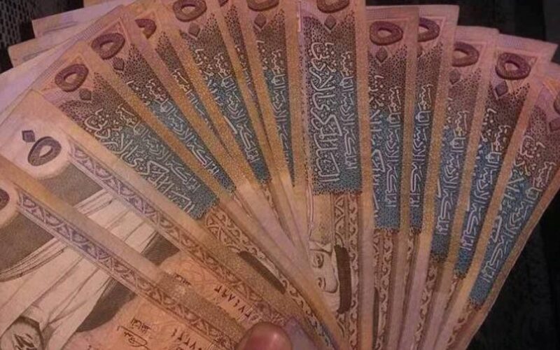 بمناسبة ميلاد الملك وقرب رمضان.. توزيع بطاقات بقيمة 100 دينار لـ 60 ألف أسرة