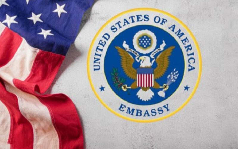 السفارة الأمريكية في الأردن تصدر تنبيها أمنيا وتدعو رعاياها للالتزام ببيوتهم.
