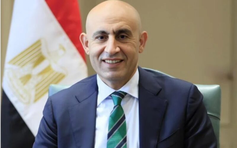 وزير التربية والتعليم يعلن أمام مجلس الشيوخ تطبيق المناهج اليابانية على الصفوف الابتدائية بداية من العام المقبل