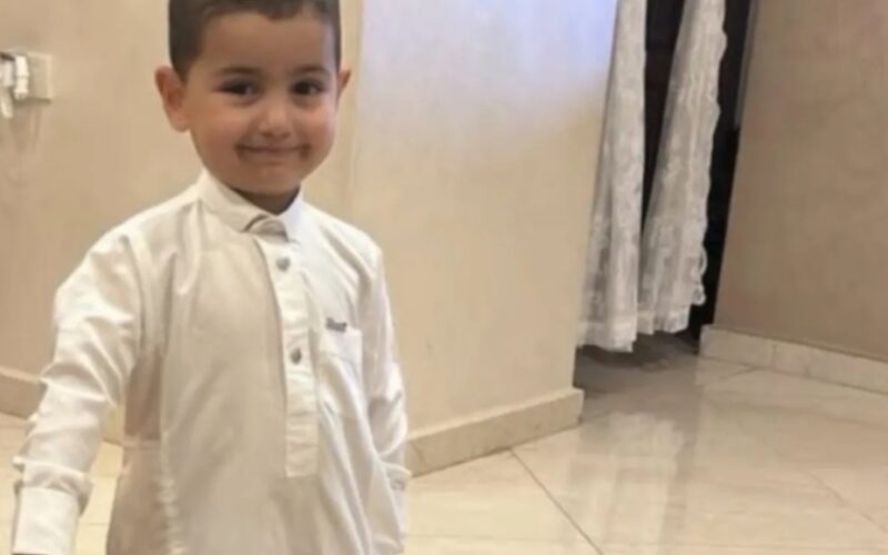 حزن يخيم على مواقع التواصل الاجتماعي بعد وفاة طفل بحادث دهس خلال حفل حناء في جرش