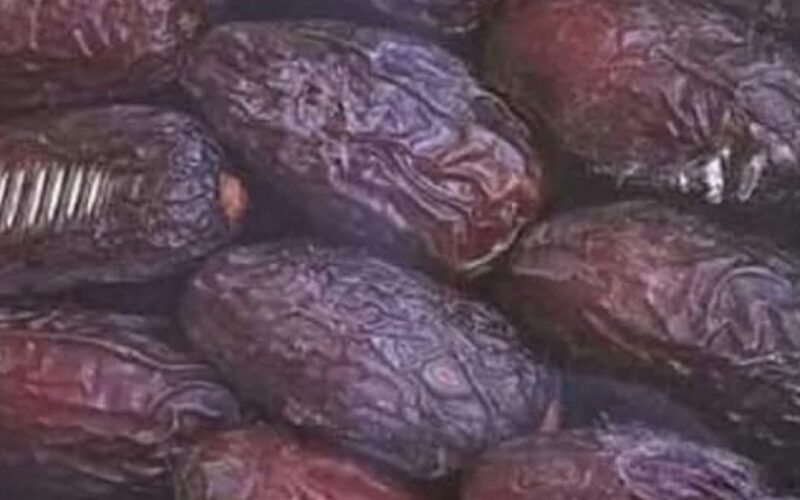 ((فوائد تناول التمر و خصوصاً على الريق ))و بأعداد فرديه