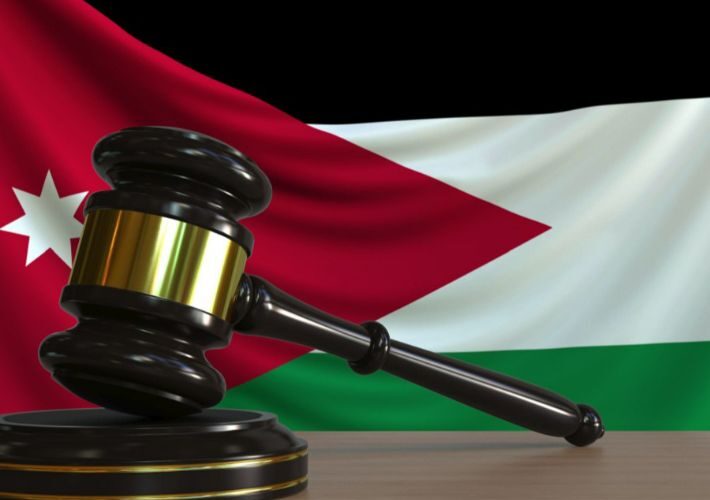 اتهام معلمة بفعل منافٍ للحياء مع إحدى طالباتها.. والقضية تصل للجنايات الكبرى
